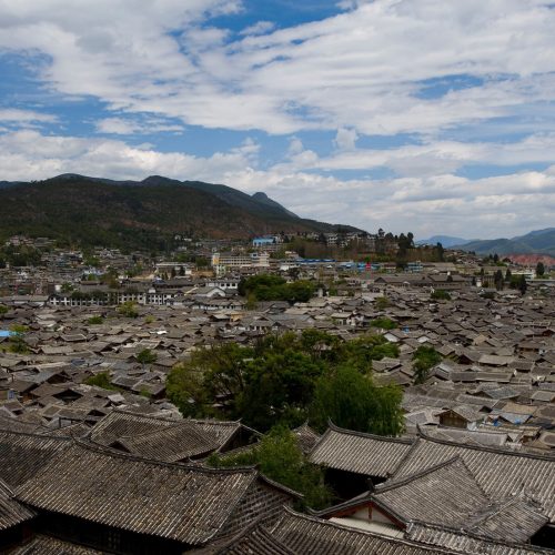 Malerisches Südwestchina mit Badespaß am Ende der Welt