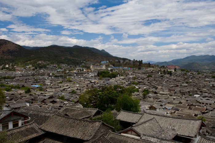 Malerisches Südwestchina mit Badespaß am Ende der Welt