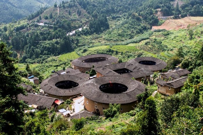 Fujian entdecken:  Wuyi-Gebirge, Hakka-Tulou Rundhäuser und Gulangyu Insel