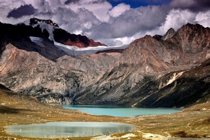 Genyen Massif Trekking