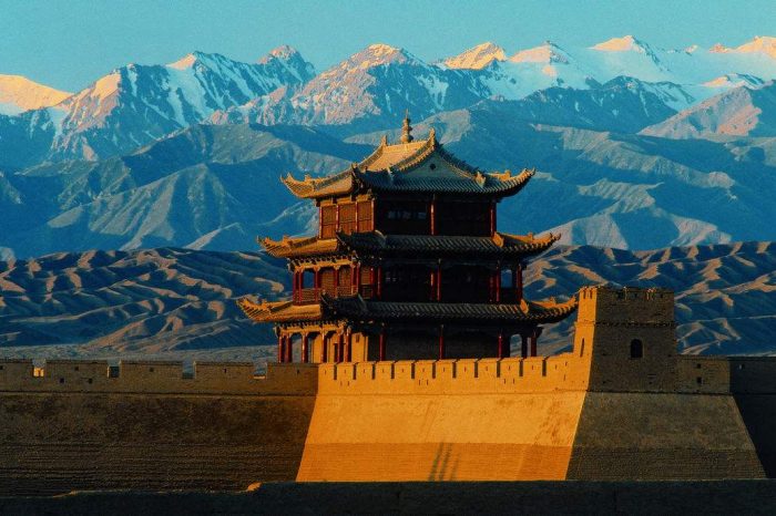 Mogao-Grotten, Jiayuguan Pass, Badain-Jaran Wüste und Klöstern des Tibetischen Buddhismus