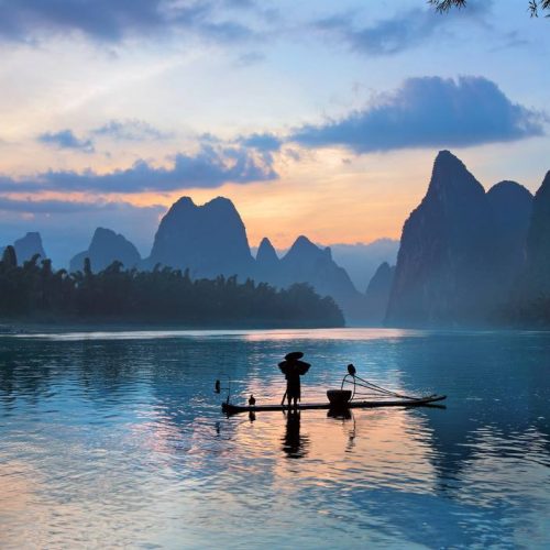 Malerische Wasser- und Karstlandschaft von Guilin, Yangshuo und Longsheng