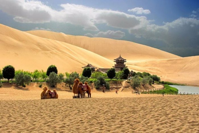 Peking, Seidenstraße, Taklamakan-Wüste und Buddhismus