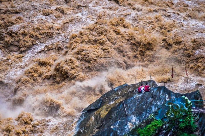 Wanderung Tigersprungschlucht und Khawa Karpo in Yunnan