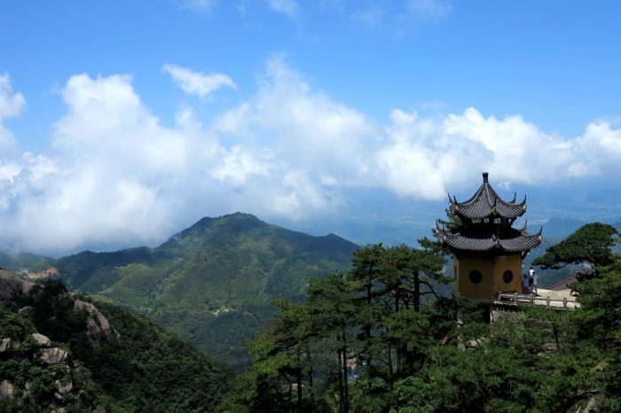 4 Tage Mount Jiuhua Buddhismus Tour mit Shanghai Essenze