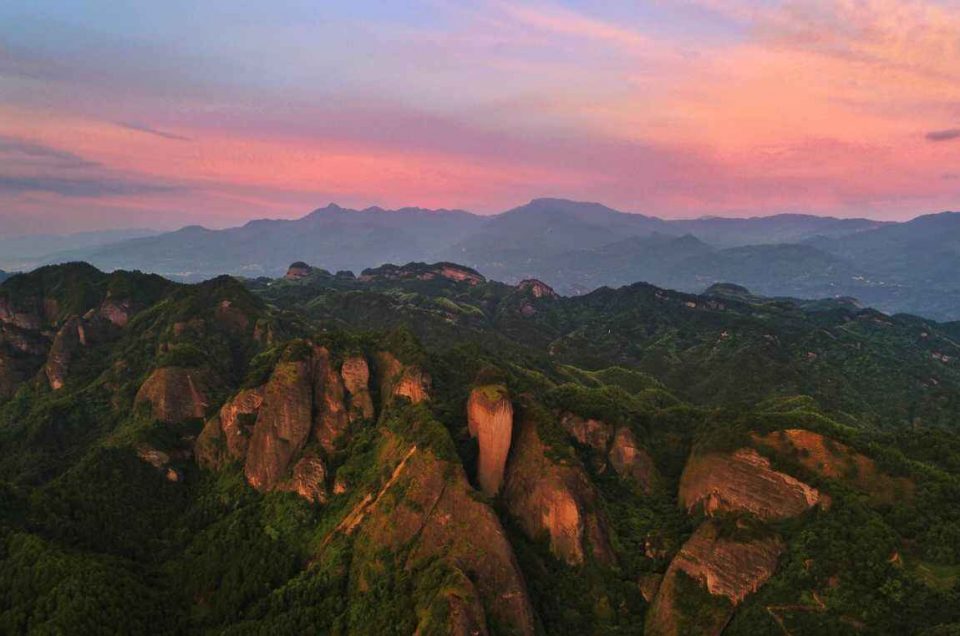 Langshan Berg Scenic Area
